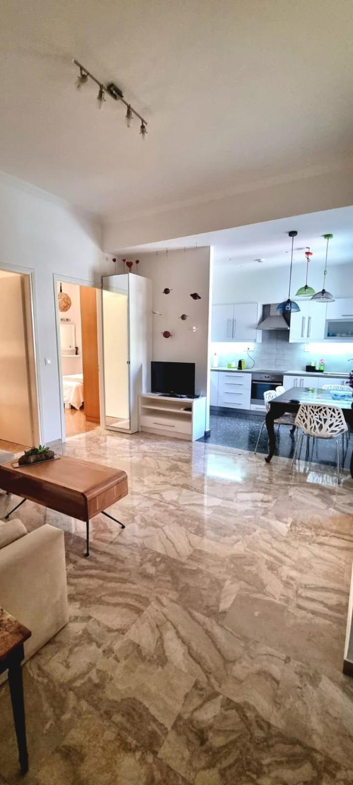 Asimelia Luxury